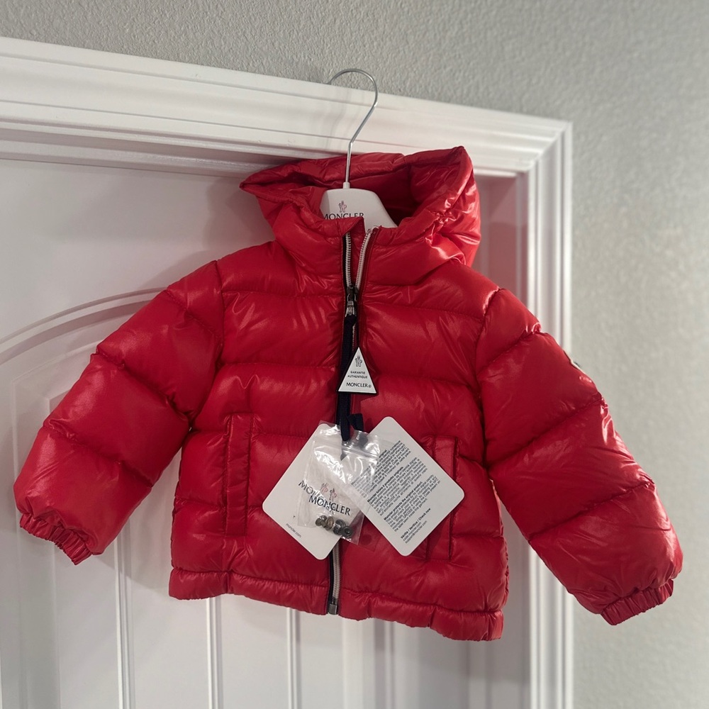 New, NEVER been worn, Moncler Aubert Down Enfant Puffer Jacket